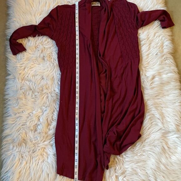 M.Rena Burgundy Long Open Lightweight Top (Size: Small) - Picture 12 of 14